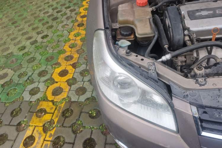 Used Chevrolet Epica 2010 1.8 Luxury Edition MT Right Front Headlight