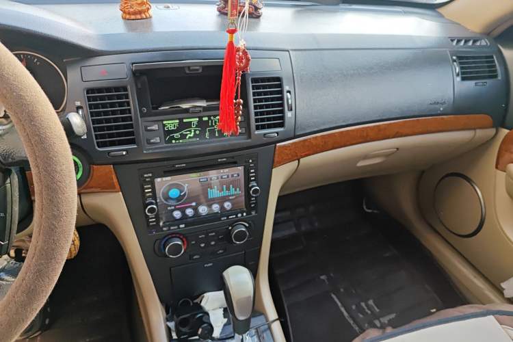 Used Chevrolet Epica 2011 1.8 Luxury Edition AT Audio And AC Panel