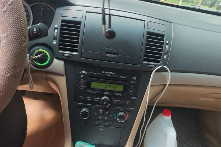 Used Chevrolet Epica 2011 1.8 Comfort Edition MT Audio And AC Panel