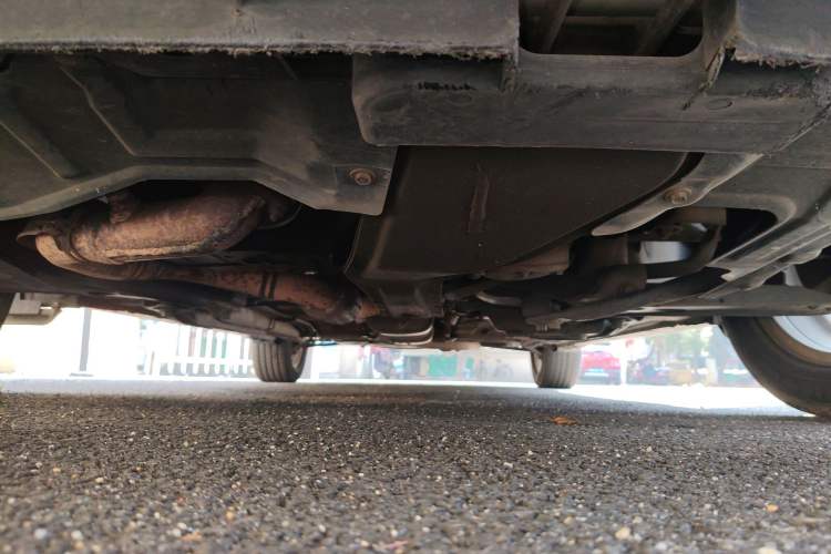 Used Chevrolet Epica 2011 1.8 Luxury Edition MT Chassis Front