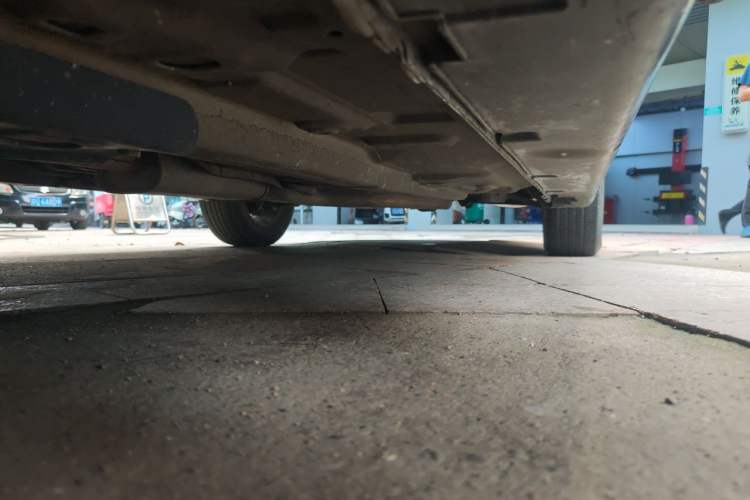 Used Chevrolet Epica 2011 1.8 Comfort Edition MT Chassis Front Left
