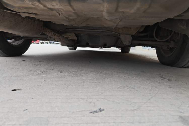 Used Chevrolet Epica 2011 1.8 ZhiZhen Edition MT Chassis Rear