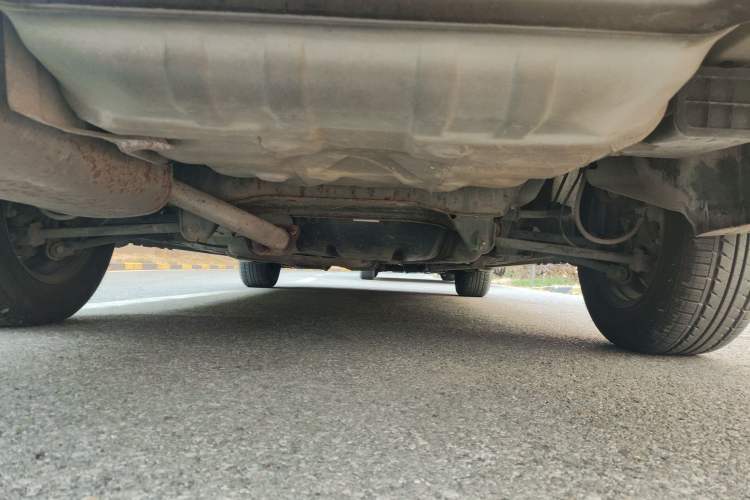 Used Chevrolet Epica 2011 1.8 ZhiZhen Edition MT Chassis Rear