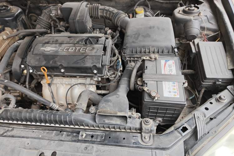 Used Chevrolet Epica 2011 1.8 ZhiZhen Edition MT Engine Bay Left