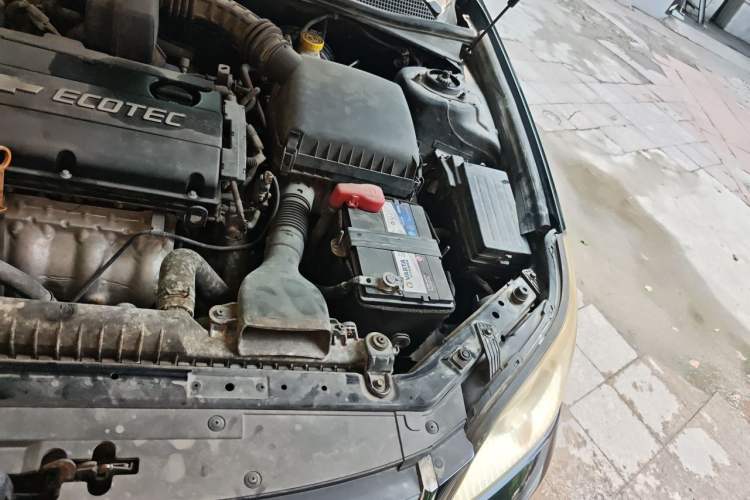 Used Chevrolet Epica 2011 1.8 Comfort Edition MT Engine Bay Left