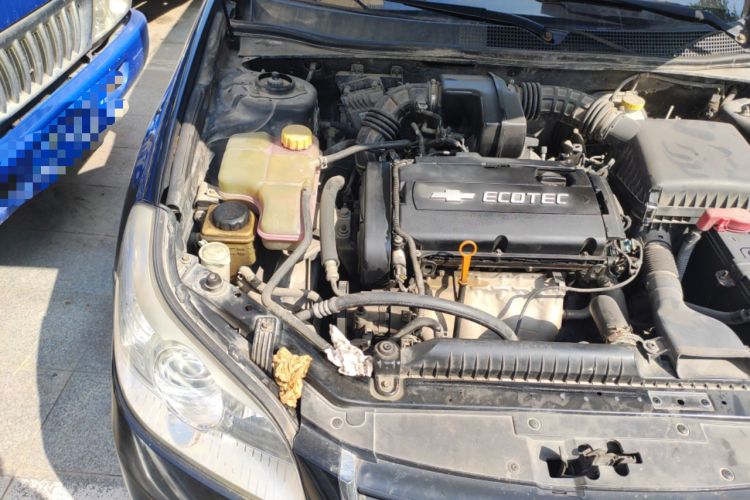 Used Chevrolet Epica 2011 1.8 ZhiZhen Edition MT Engine Bay Right