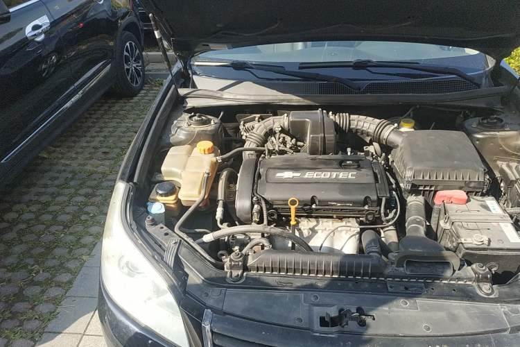 Used Chevrolet Epica 2011 1.8 Luxury Edition AT Engine Bay Right