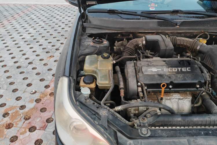 Used Chevrolet Epica 2011 1.8 Luxury Edition MT Engine Bay Right