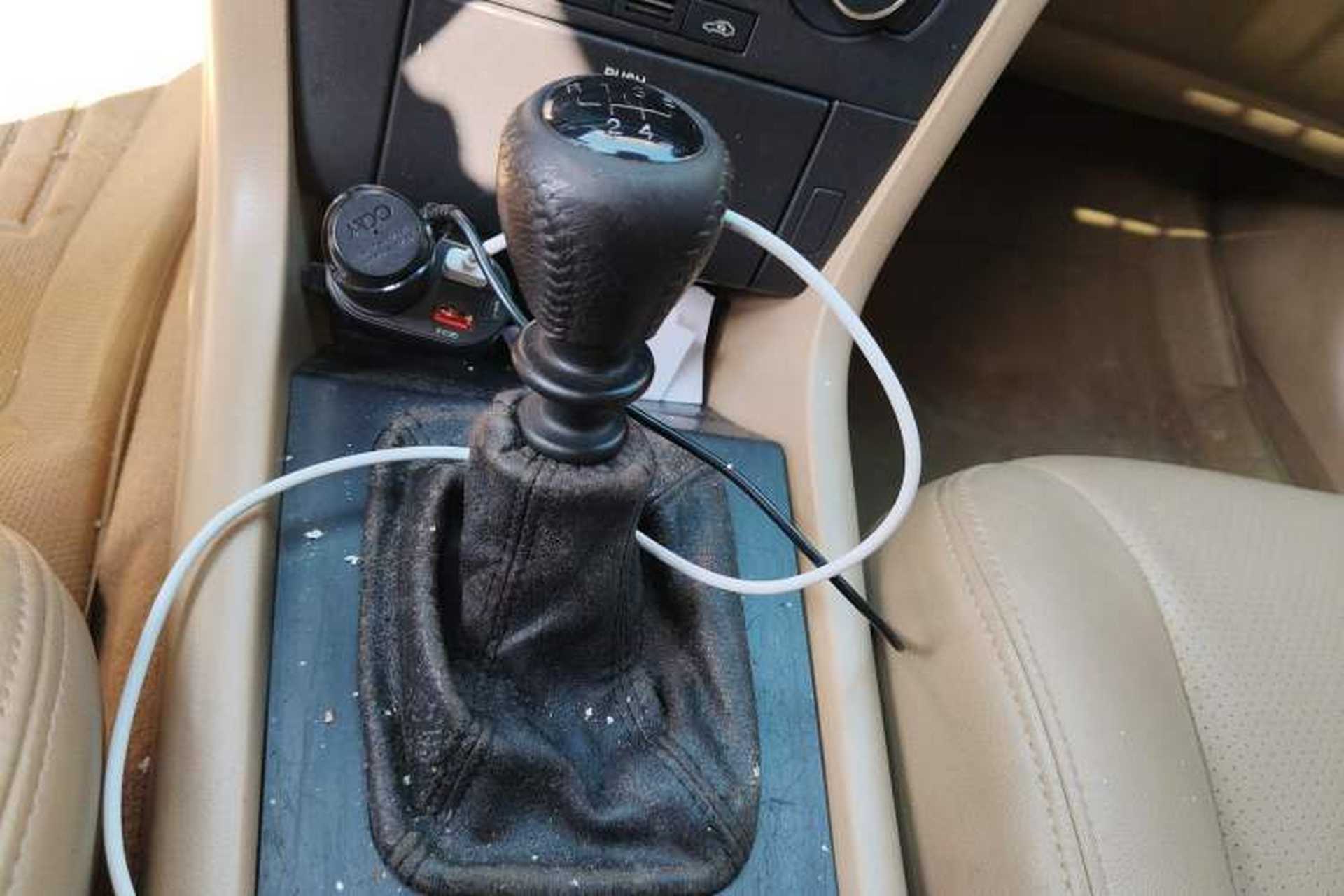 Used Chevrolet Epica 2011 1.8 Luxury Edition MT Gear Lever