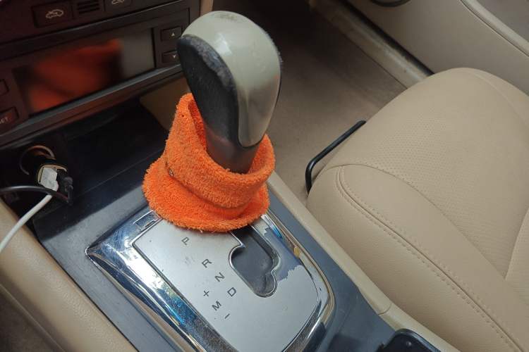 Used Chevrolet Epica 2011 1.8 Luxury Edition AT Gear Lever