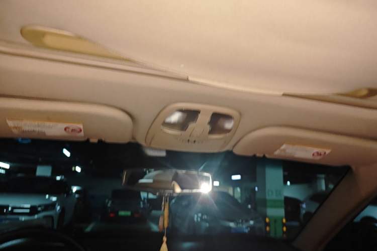 Used Chevrolet Epica 2011 1.8 Luxury Edition MT Headliner