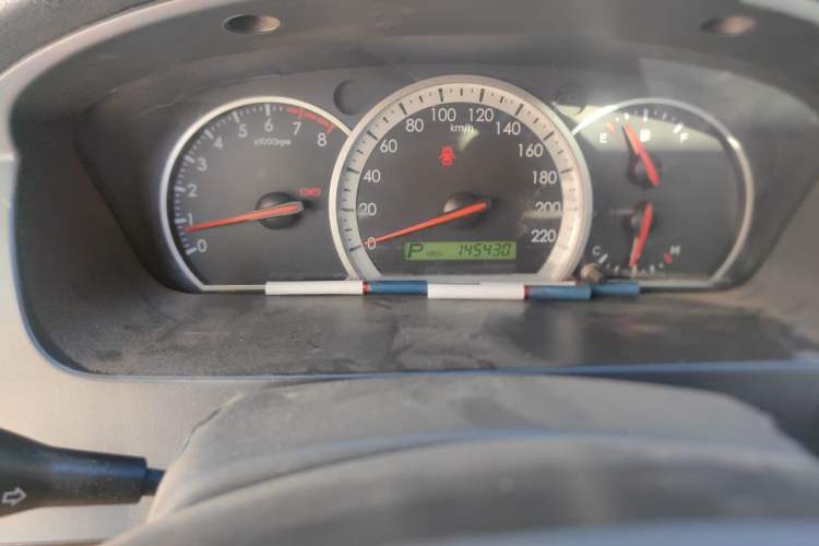 Used Chevrolet Epica 2011 1.8 Luxury Edition AT Odometer Close Up