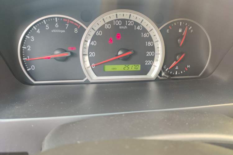 Used Chevrolet Epica 2011 1.8 ZhiZhen Edition MT Odometer Close Up