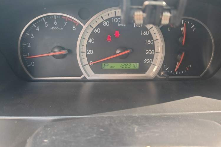 Used Chevrolet Epica 2011 1.8 Comfort Edition AT Odometer Close Up