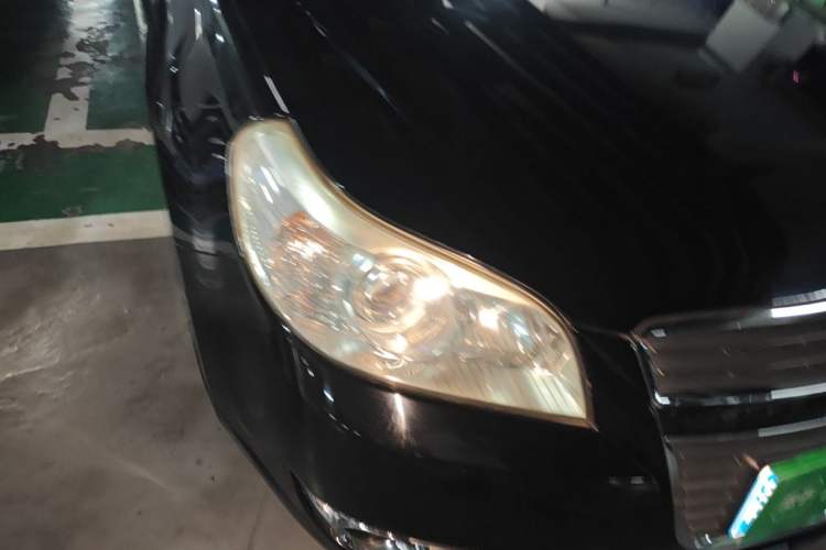 Used Chevrolet Epica 2011 1.8 Luxury Edition MT Right Front Headlight