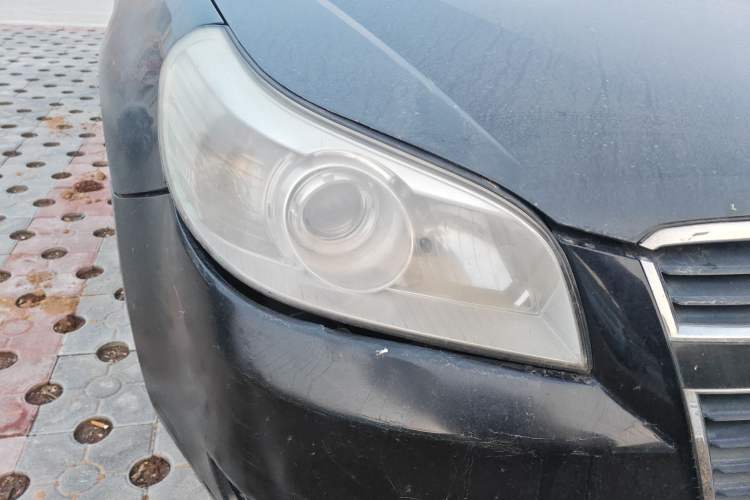 Used Chevrolet Epica 2011 1.8 Luxury Edition MT Right Front Headlight