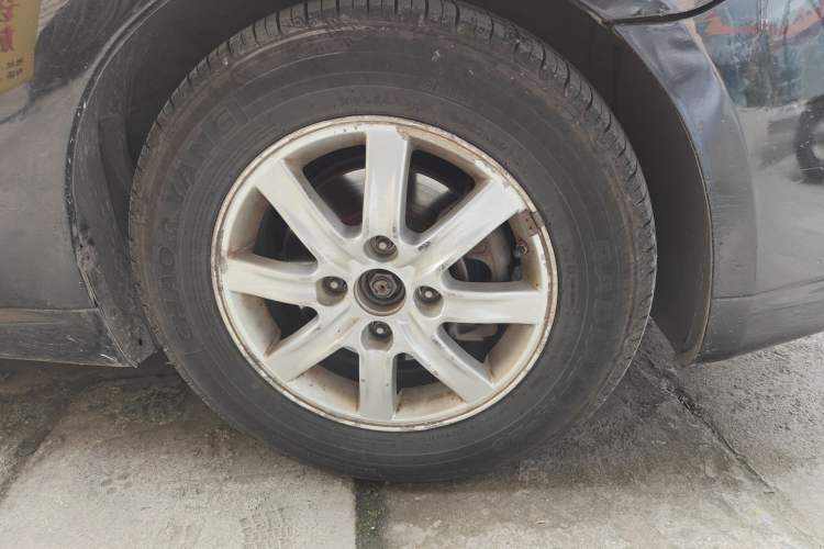Used Chevrolet Epica 2011 1.8 ZhiZhen Edition MT Right Front Wheel Hub
