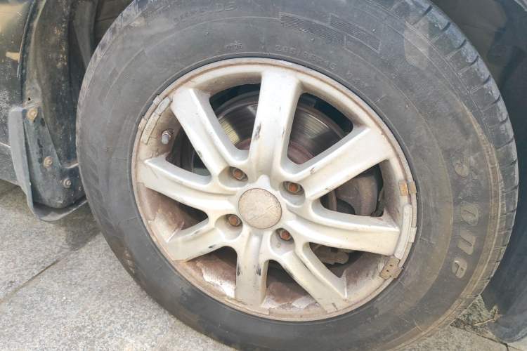 Used Chevrolet Epica 2011 1.8 ZhiZhen Edition MT Right Front Wheel Hub