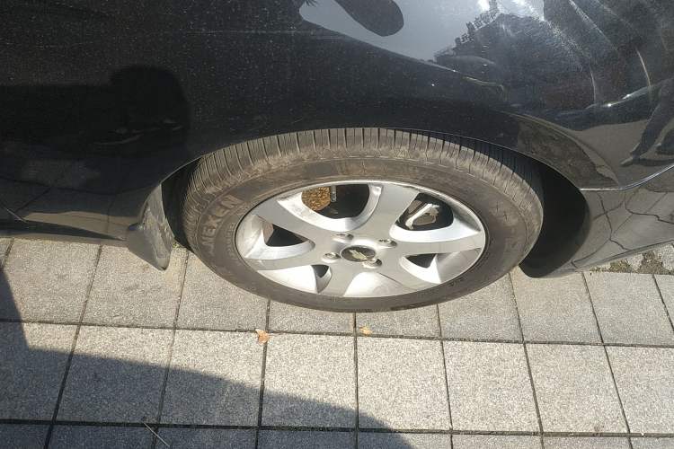 Used Chevrolet Epica 2011 1.8 Luxury Edition AT Right Front Wheel Hub