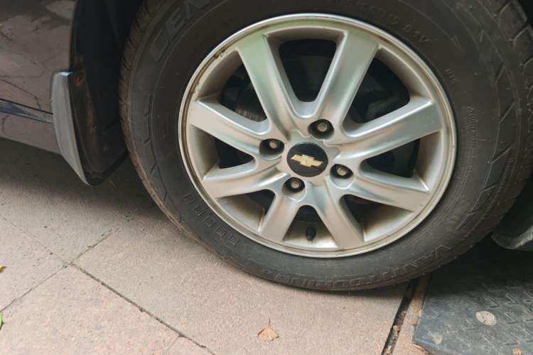 Used Chevrolet Epica 2011 1.8 Comfort Edition MT Right Front Wheel Hub