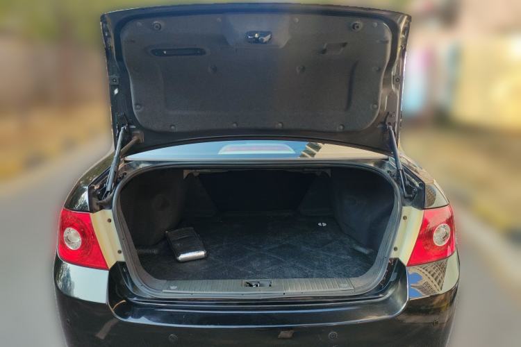 Used Chevrolet Epica 2011 1.8 ZhiZhen Edition MT Trunk
