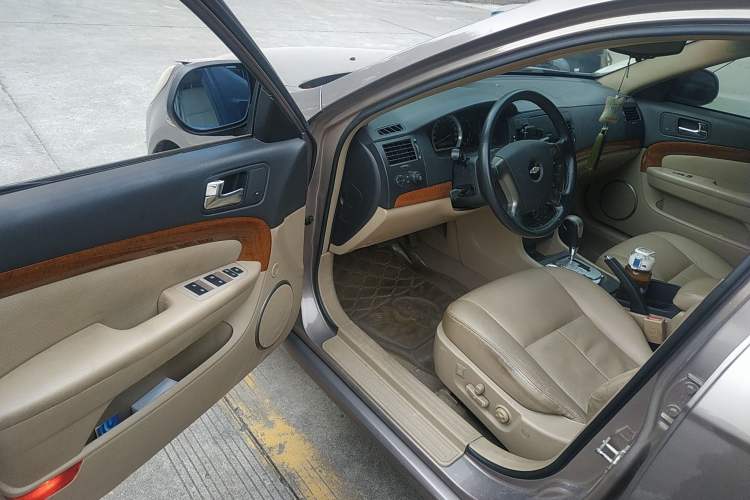 Used Chevrolet Epica 2011 1.8 Luxury Edition AT Driver Seat