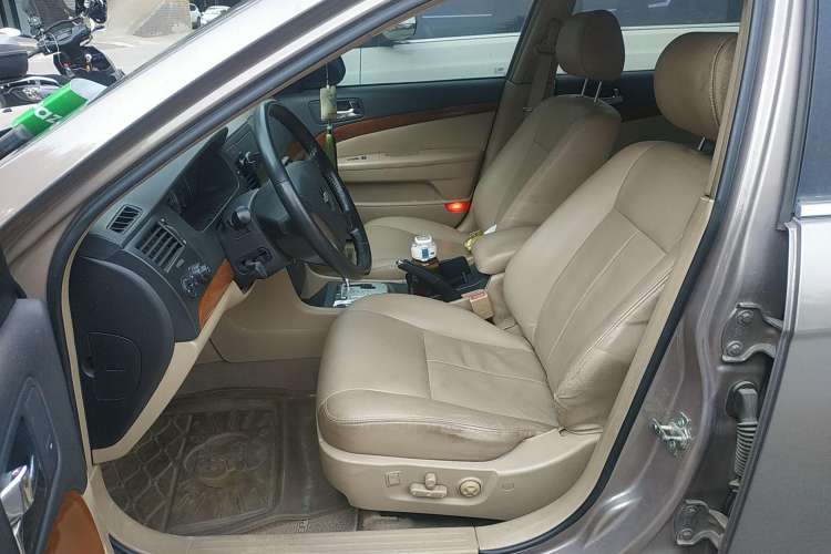 Used Chevrolet Epica 2011 1.8 Luxury Edition AT Left Front Seat