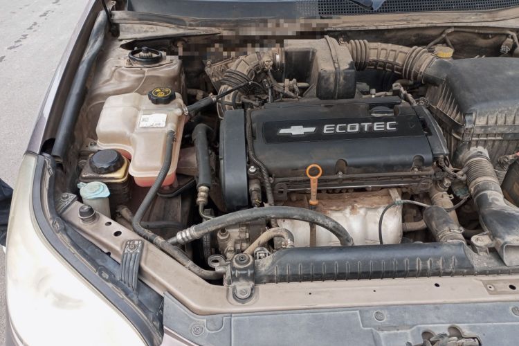 Used Chevrolet Epica 2011 1.8 ZhiZhen Edition MT Engine Bay Right