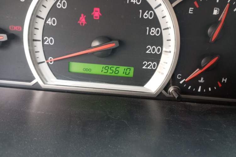 Used Chevrolet Epica 2011 1.8 ZhiZhen Edition MT Odometer Close Up