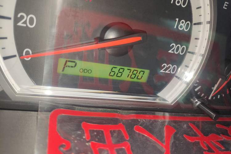 Used Chevrolet Epica 2011 1.8 Comfort Edition AT Odometer Close Up