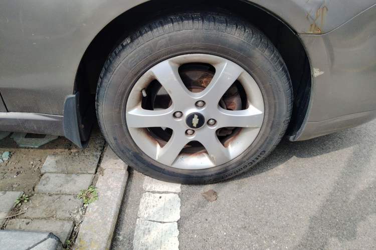 Used Chevrolet Epica 2011 1.8 Luxury Edition AT Right Front Wheel Hub