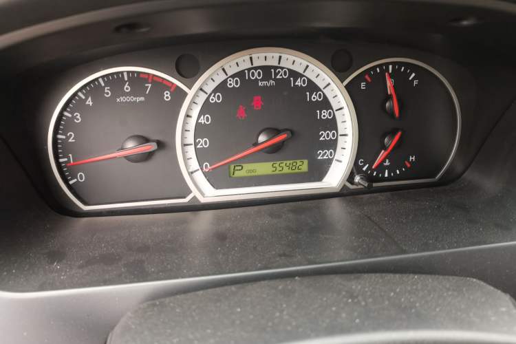 Used Chevrolet Epica 2011 1.8 Comfort Edition AT Odometer Close Up