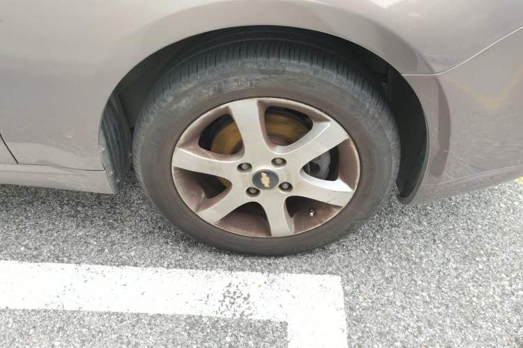 Used Chevrolet Epica 2011 1.8 Comfort Edition AT Right Front Wheel Hub
