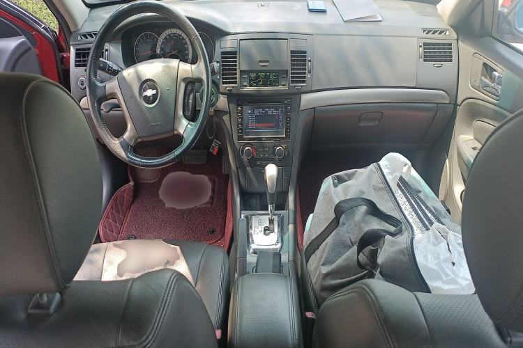 Used Chevrolet Epica 2011 1.8 Luxury Edition AT Center Console