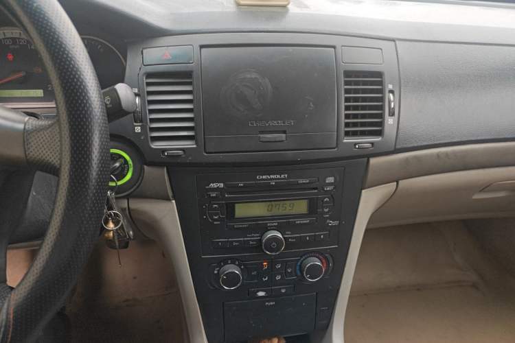 Used Chevrolet Epica 2012 1.8 Comfort Edition MT Audio And AC Panel