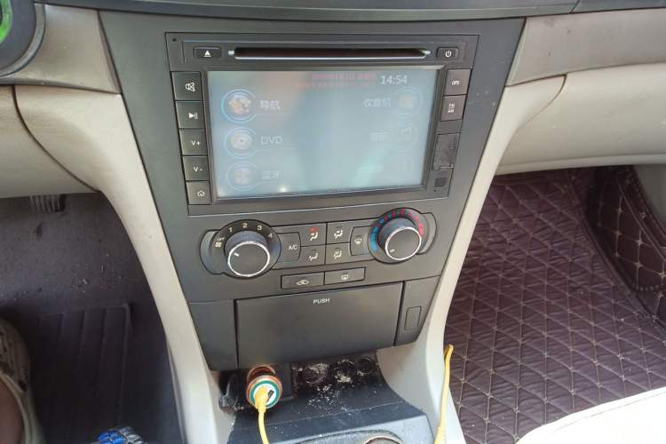 Used Chevrolet Epica 2012 1.8 ZhiZhen Edition MT Audio And AC Panel