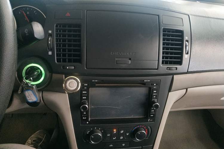 Used Chevrolet Epica 2012 1.8 ZhiZhen Edition MT Audio And AC Panel