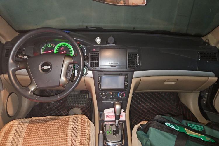 Used Chevrolet Epica 2012 1.8 Comfort Edition AT Center Console