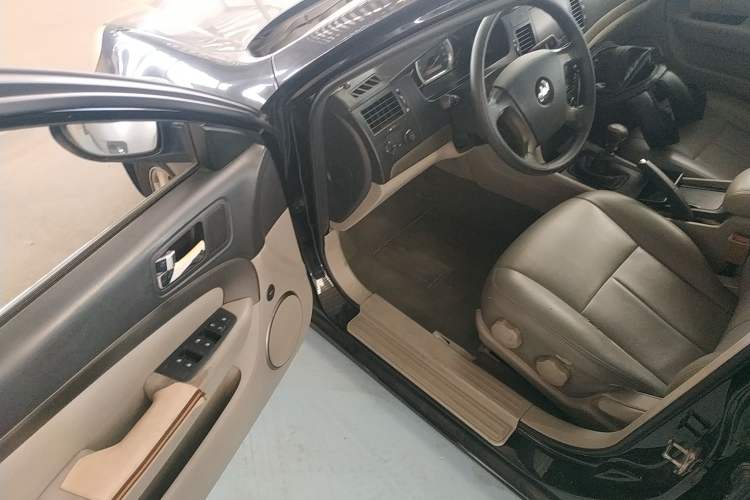 Used Chevrolet Epica 2012 1.8 ZhiZhen Edition MT Driver Seat