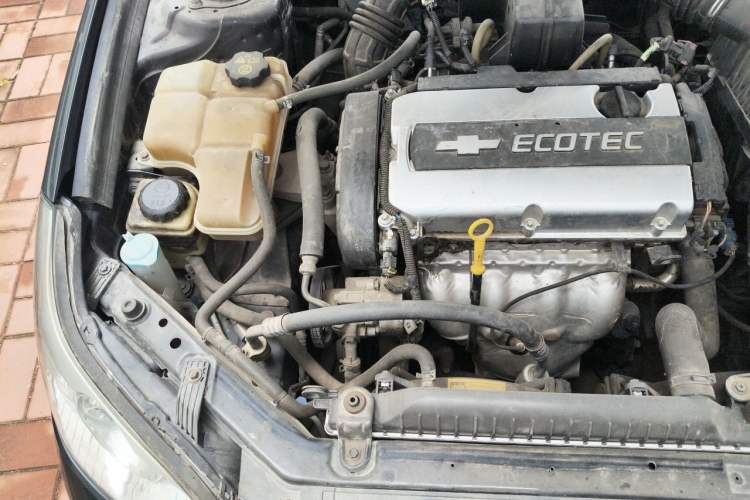 Used Chevrolet Epica 2012 1.8 Comfort Edition MT Engine Bay Right
