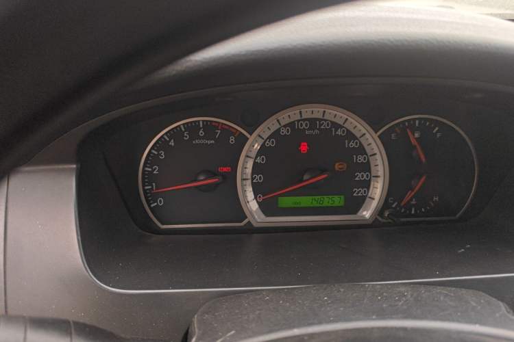Used Chevrolet Epica 2012 1.8 Comfort Edition MT Instrument Cluster