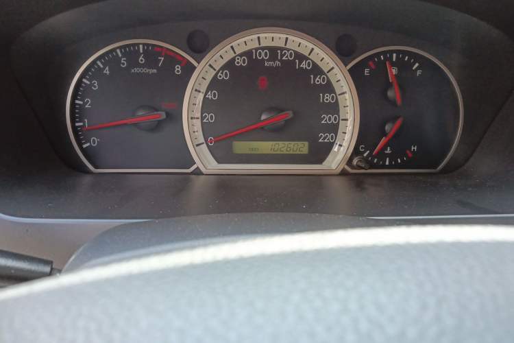 Used Chevrolet Epica 2012 1.8 ZhiZhen Edition MT Odometer Close Up