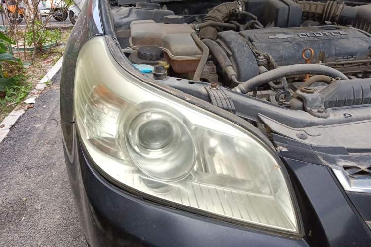 Used Chevrolet Epica 2012 1.8 ZhiZhen Edition MT Right Front Headlight