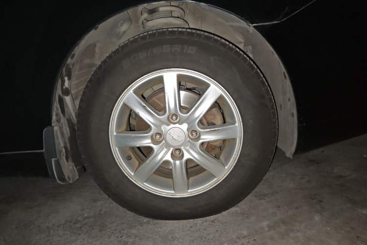 Used Chevrolet Epica 2012 1.8 Comfort Edition AT Right Front Wheel Hub
