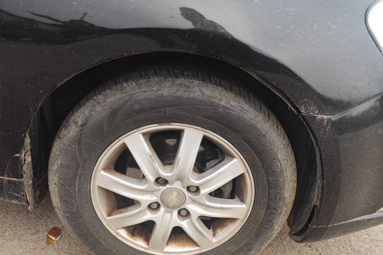 Used Chevrolet Epica 2012 1.8 Comfort Edition MT Right Front Wheel Hub