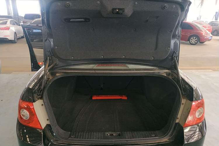 Used Chevrolet Epica 2012 1.8 ZhiZhen Edition MT Trunk