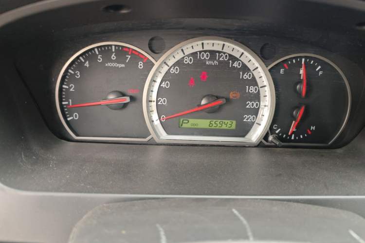 Used Chevrolet Epica 2012 1.8 Comfort Edition AT Odometer Close Up
