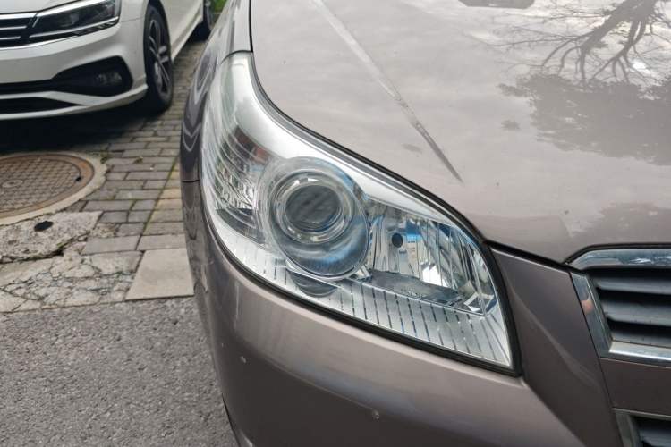 Used Chevrolet Epica 2012 1.8 Comfort Edition AT Right Front Headlight