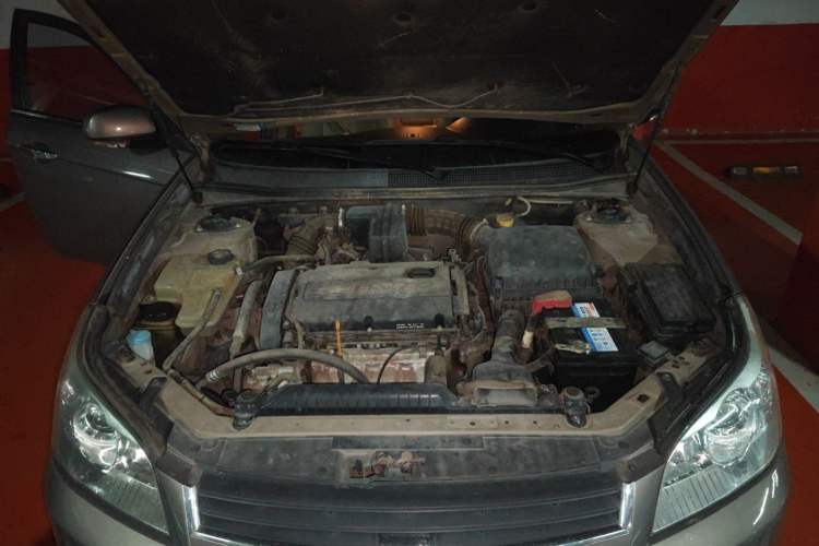 Used Chevrolet Epica 2012 1.8 Luxury Edition MT Engine Bay