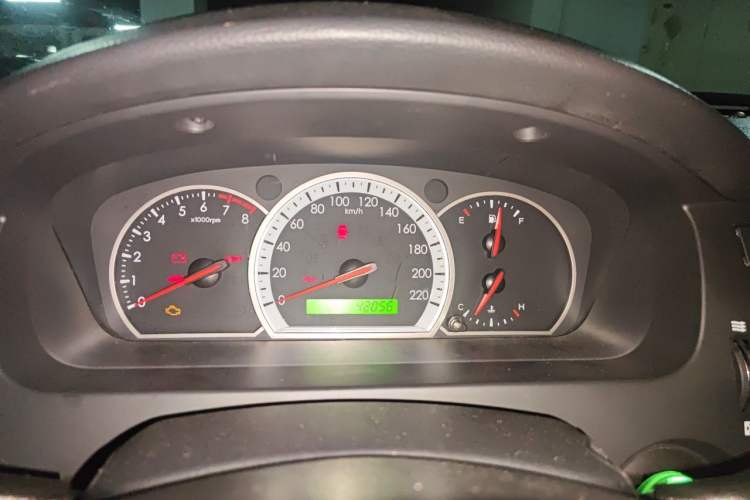 Used Chevrolet Epica 2012 1.8 Luxury Edition MT Instrument Cluster